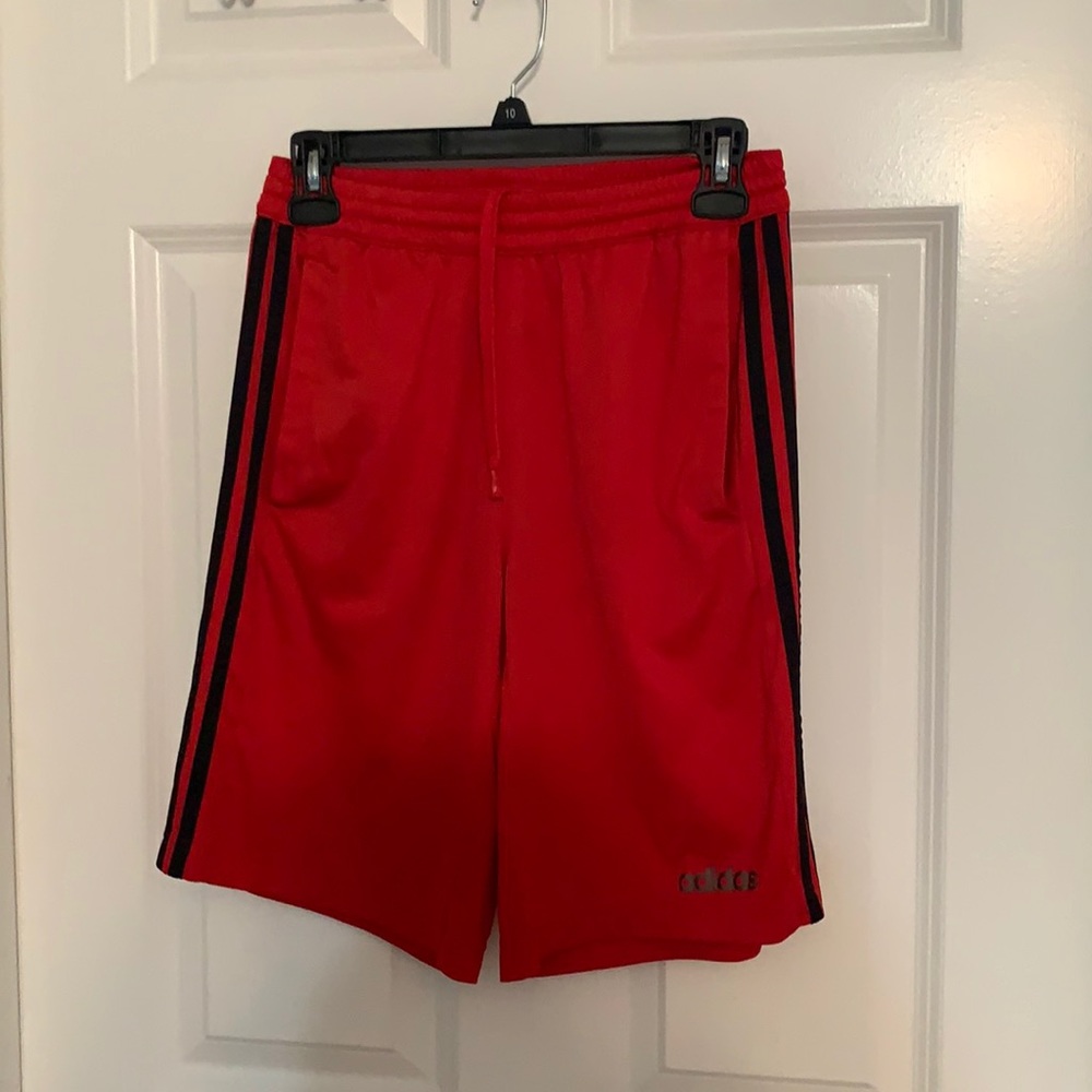 Adidas basketball athletic shorts red/black
